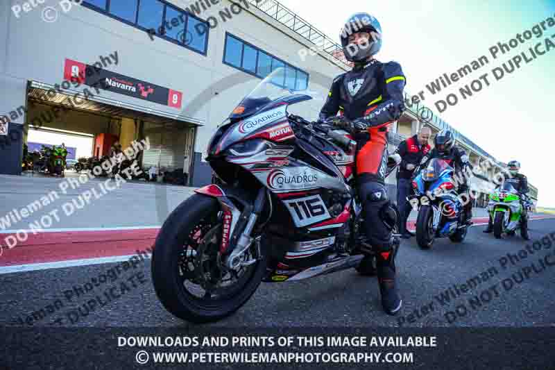 cadwell no limits trackday;cadwell park;cadwell park photographs;cadwell trackday photographs;enduro digital images;event digital images;eventdigitalimages;navarra;no limits trackdays;peter wileman photography;racing digital images;trackday digital images;trackday photos